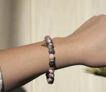 Unveiling the Healing Properties of Bracelets Made of Natural Stones