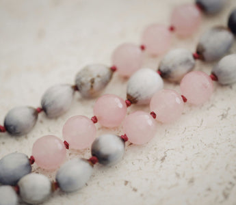 Navigating the Options: How to Choose the Right Bracelet from Natural Stones