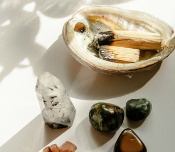 Unveiling the Healing Powers of Gemstones: A Guide to Choosing the Perfect Stone for You